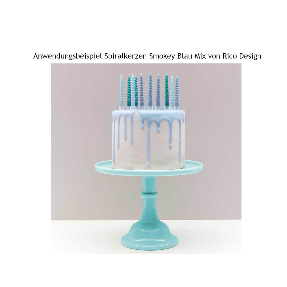 Dekorationsbeispiel Spiralkerzen Smokey Blau Mix von Rico Design