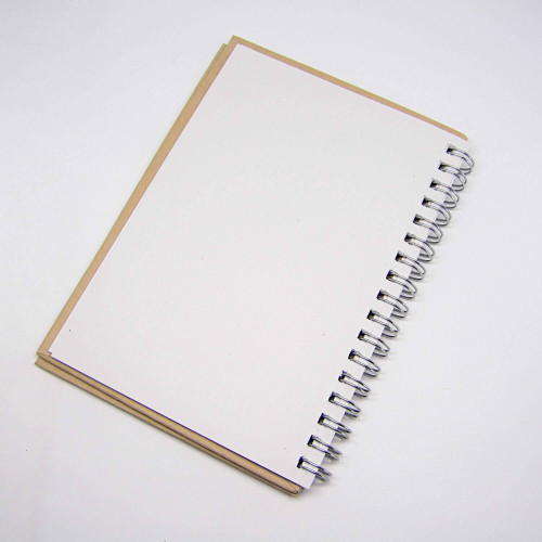 Detailansicht: Blanko Seiten im Notizbuch A6 – ideal zum Beschriften und Bestempeln