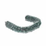 Miniatur-Hecke mit grünem Schneeeffekt und zwei Standfüßen für winterliche Miniaturlandschaften