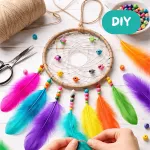 Traumfänger mit bunten Federn basteln - DIY-Idee
